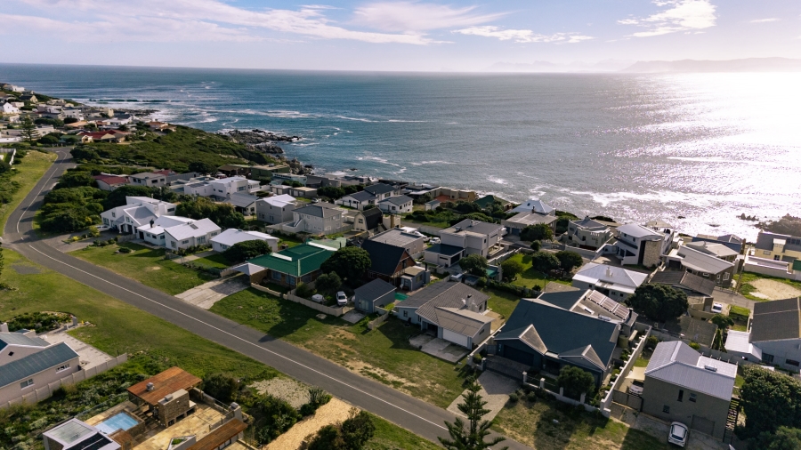 3 Bedroom Property for Sale in De Kelders Western Cape